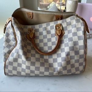*Authentic* Louis Vuitton speedy bag